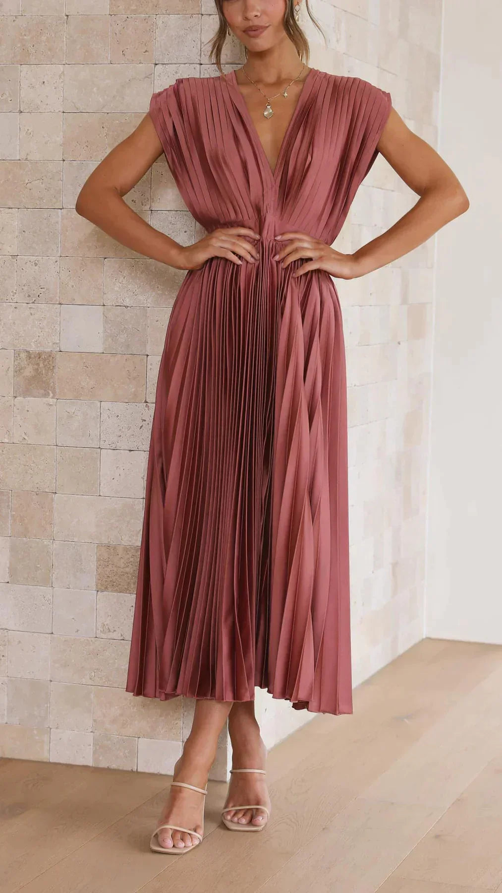 Alexandra - Elegantes sexy Plisseekleid