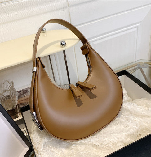 Terra - Trendige Halbmond-Schultertasche