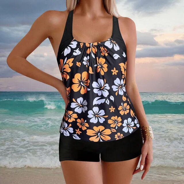 Stilvoller und trendiger Tankini-Badeanzug