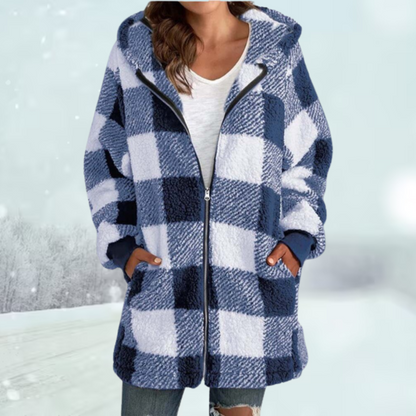 Heidi | Gemütliche karierte Jacke mit Kapuze: Wintersaison 2024