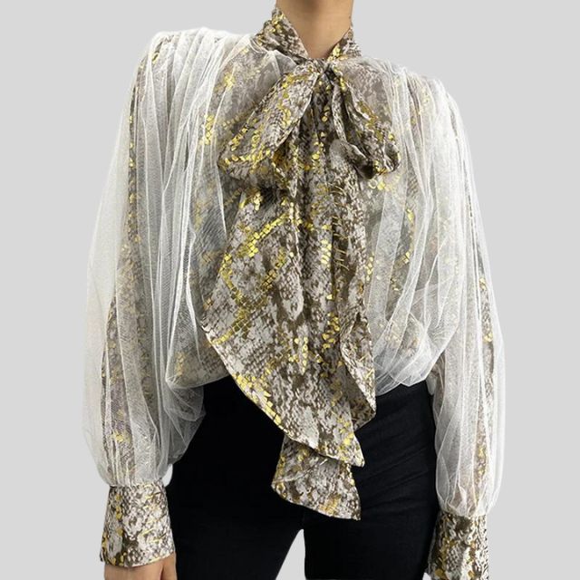 Virginia Bluse | Schlangendruck Mesh-Bluse mit Rüschen