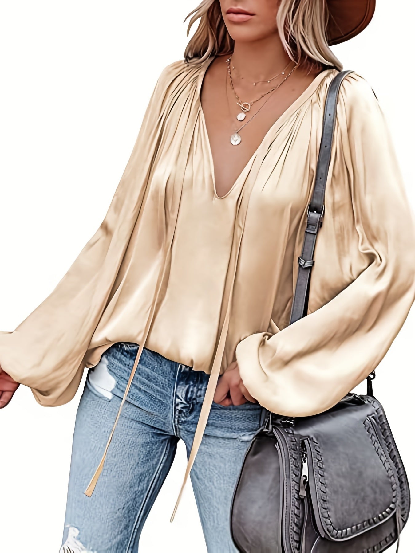 Bluse mit V-Ausschnitt und Laternenärmeln - Satin-Look und halbtransparentes Design