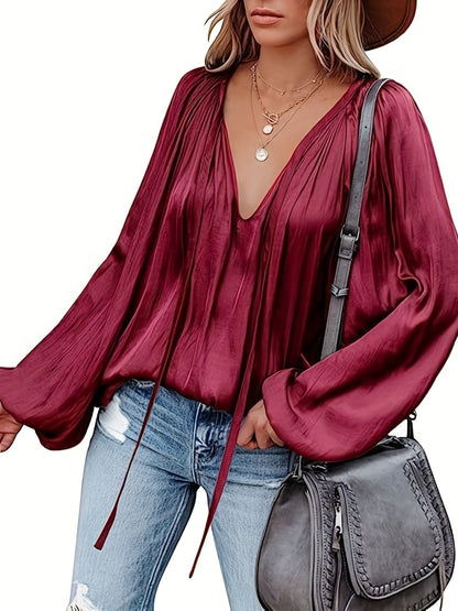Bluse mit V-Ausschnitt und Laternenärmeln - Satin-Look und halbtransparentes Design