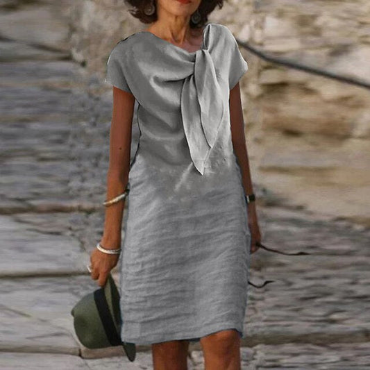 Lässiges und elegantes Midikleid mit Schleife im Design