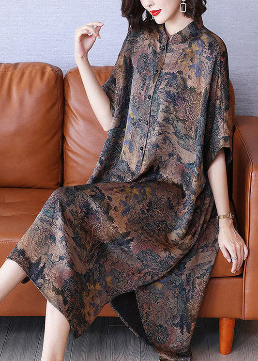 Armine - Vintage Maxikleid mit Stehkragen, Druck und offenen Seiten