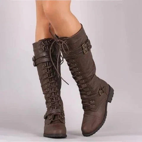 Vienna - Retro-Stiefel mit Schnürsenkeln und flachen Schnallen