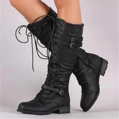 Vienna - Retro-Stiefel mit Schnürsenkeln und flachen Schnallen