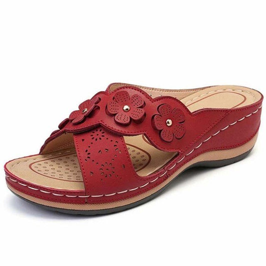 TrendZetter™: Feminine Sandalen mit floralem Muster