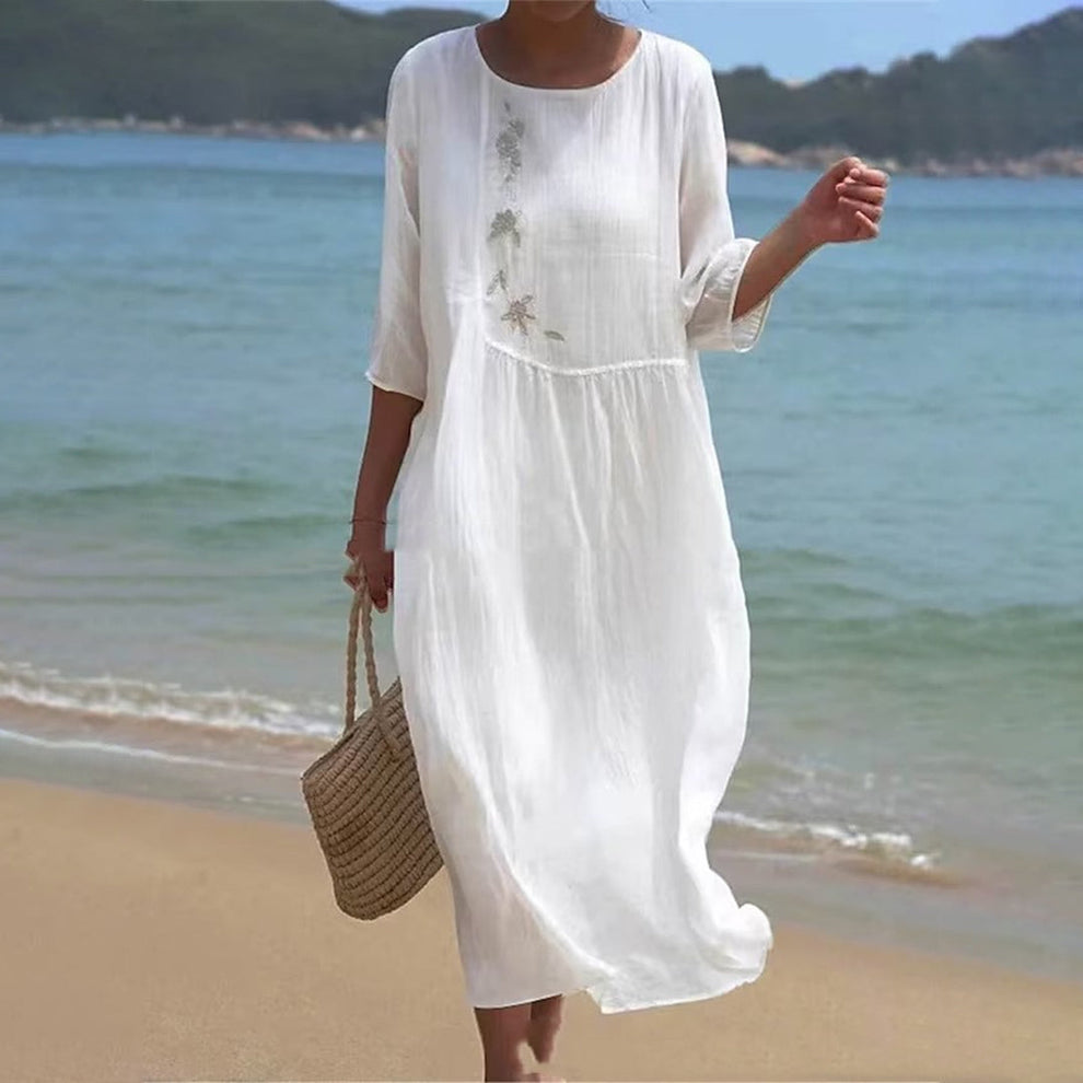 Langes Kleid mit halben Ärmeln für sonnige Tage