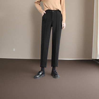 Trendige Wollhose für die Saison