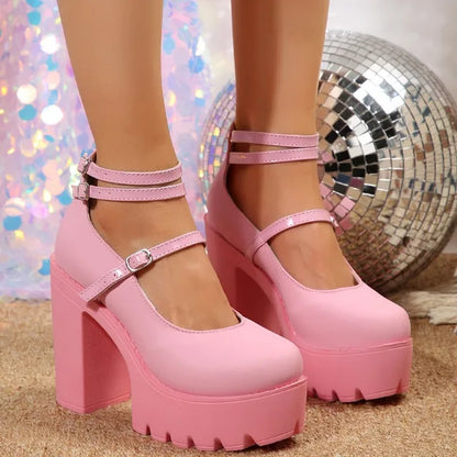 Knöchelriemen mit Schnalle und klassischen hochhackigen Schuhen für Frauen - Quintessa