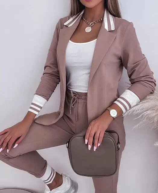 Jira - Doppelknöpfiger Blazer-Hosenanzug für Frauen