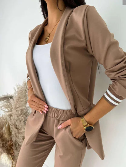 Jira - Doppelknöpfiger Blazer-Hosenanzug für Frauen