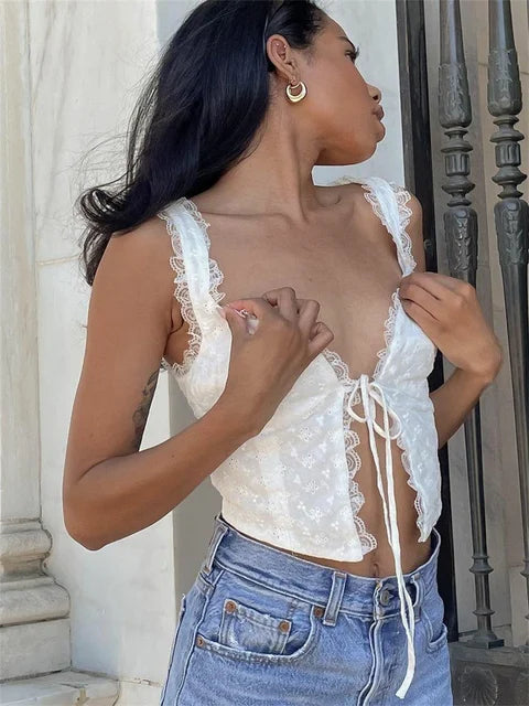 Jissa - Lässiges Modetop mit schicker Spitze
