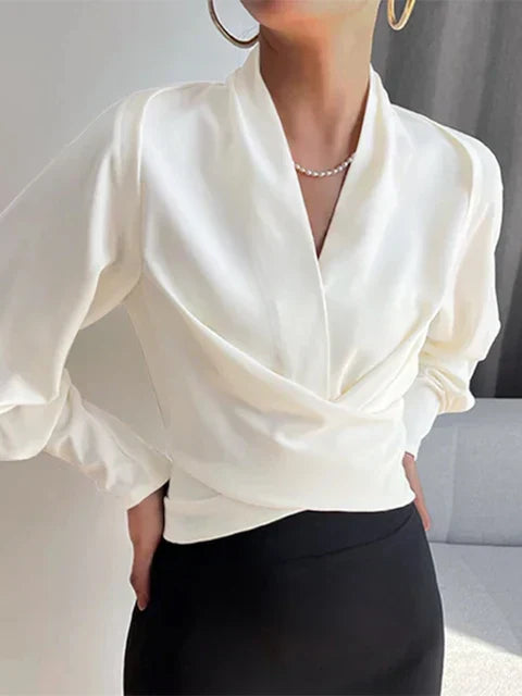 Beatrice | Satinbluse mit V-Ausschnitt und Puffärmeln für Frauen
