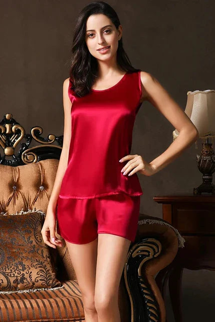 Ava - Eleganter Sommerpyjama aus Seide für Frauen