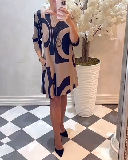Kleid in A-Linie - Einfach - 95% Polyester, 5% Elasthan - Perfekt für Frühling und Herbst