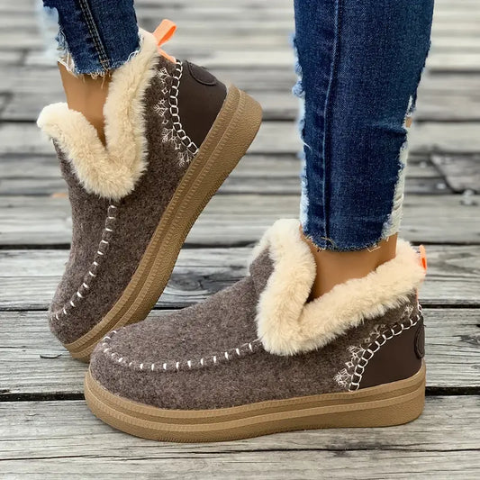Plüschige warme Winterstiefel