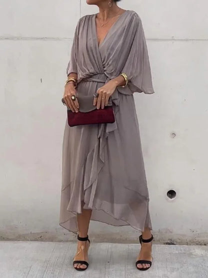 Keira - Elegantes und stilvolles Chiffonkleid mit V-Ausschnitt