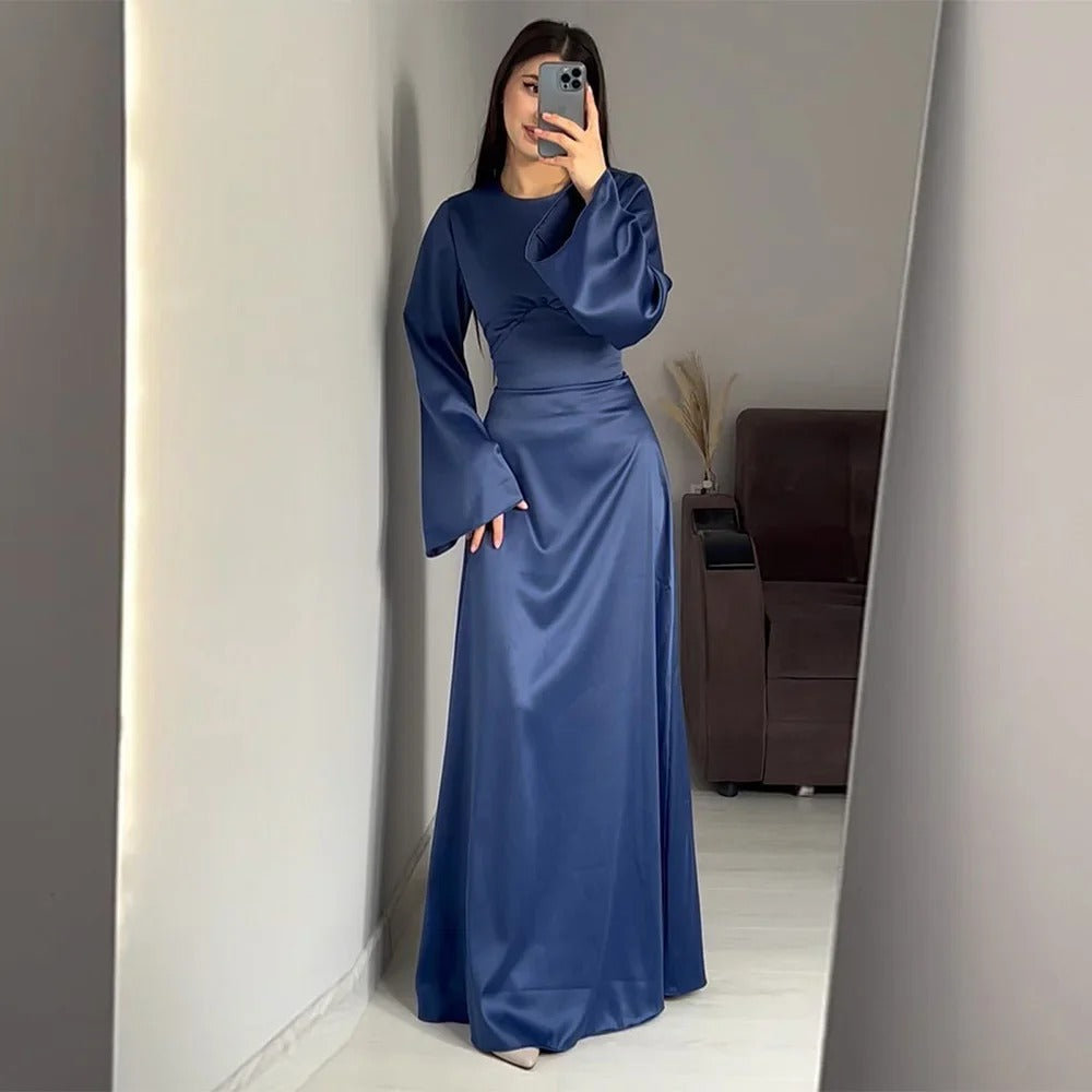 Aria - Lange Damenkleider aus Satin