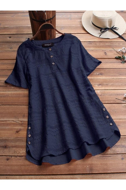 Lässige, bestickte Bluse im Bohemian Style mit kurzen Ärmeln und Knopfleiste
