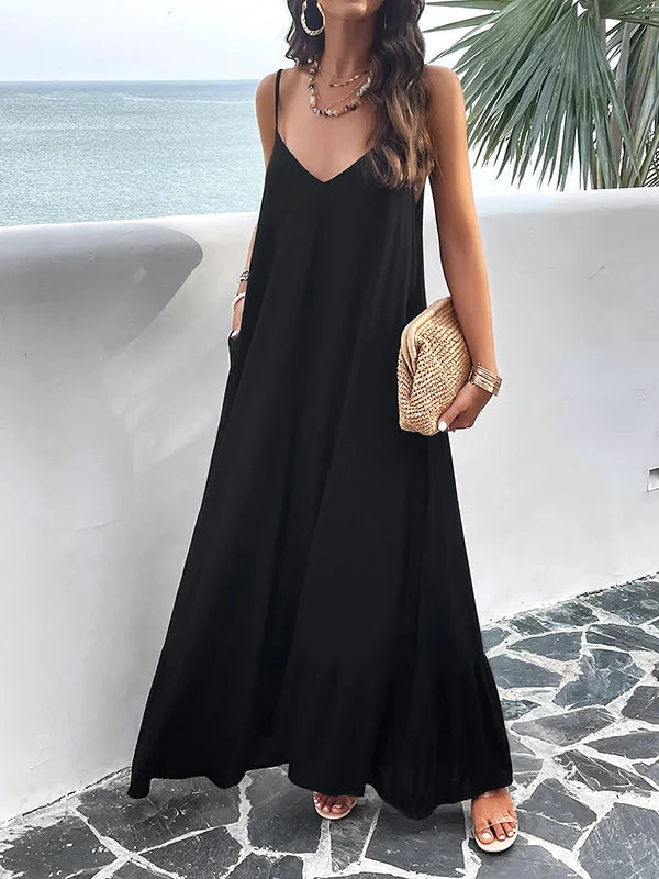 Langes einfarbiges Plisseekleid ohne Ärmel