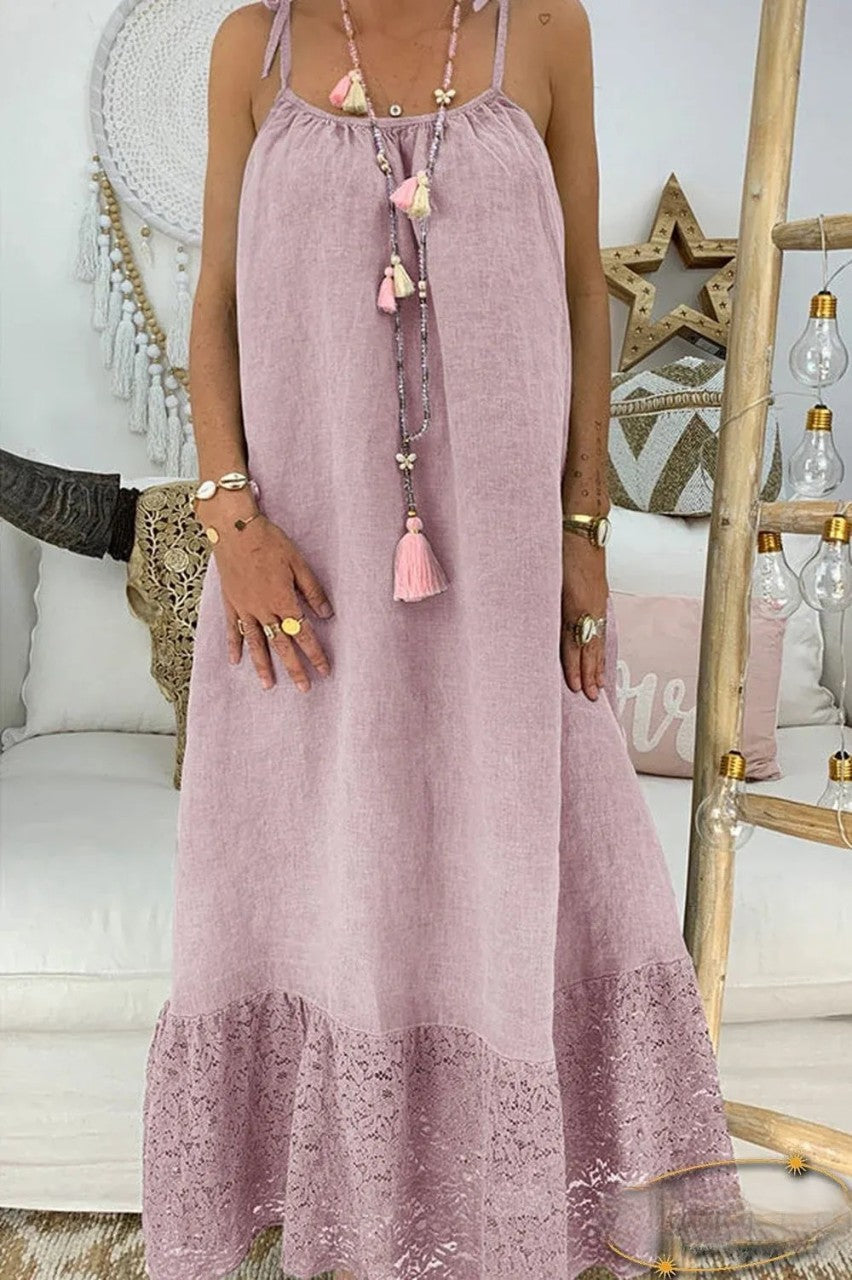 Hemdkleid mit Spitzeneinsatz und geknotetem Spitzeneinsatz