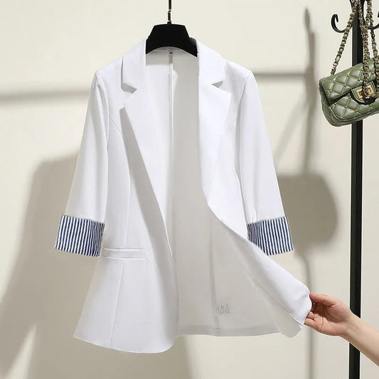 Eliana - Einfarbige Jacke mit Dreiviertelärmeln für Frauen