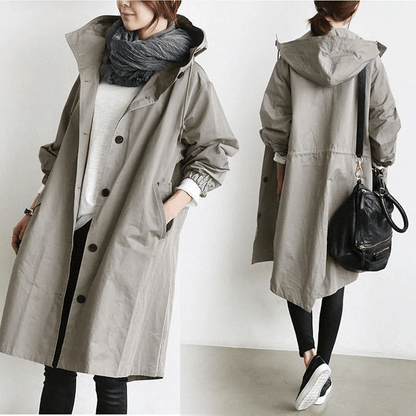 Stella | Der Windbreaker mit Knöpfen und Kapuze