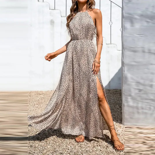 Sommerkleid mit Leopardenmuster und Beinausschnitt