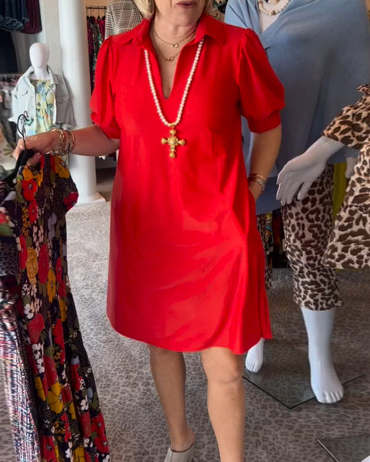 Kleid mit Revers und Puffärmeln