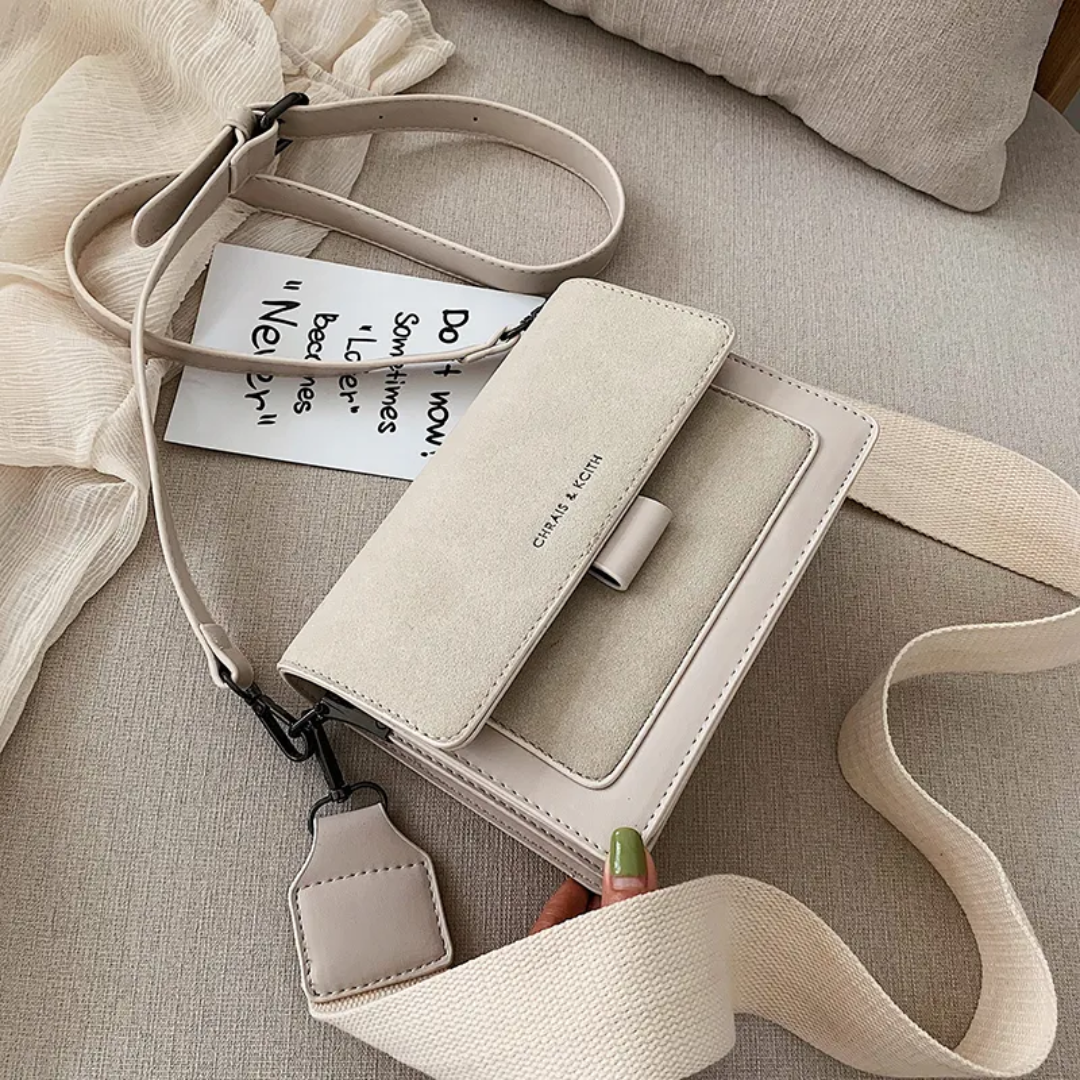Kristel Crossbody Bag | Mit praktischer Klappöffnung