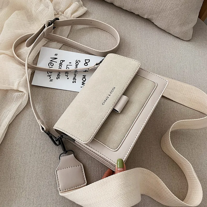 Kristel Crossbody Bag | Mit praktischer Klappöffnung