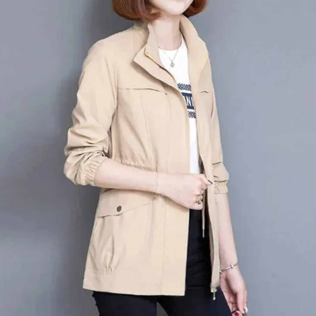 Elfenbeinfarbener schlanker Windbreaker | Schlank & Modern