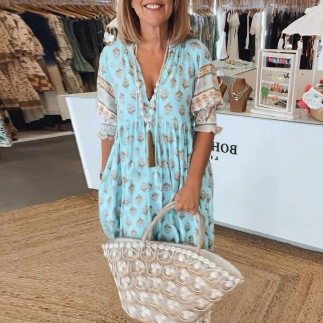Sommerkleid im Bohemian-Stil und fließendem Design