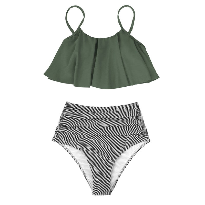 Bunter Bikini mit Rüschen