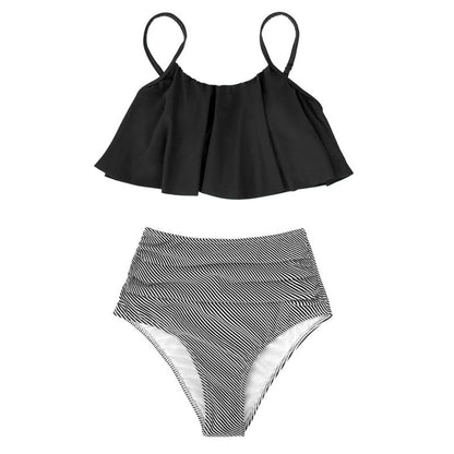 Bunter Bikini mit Rüschen