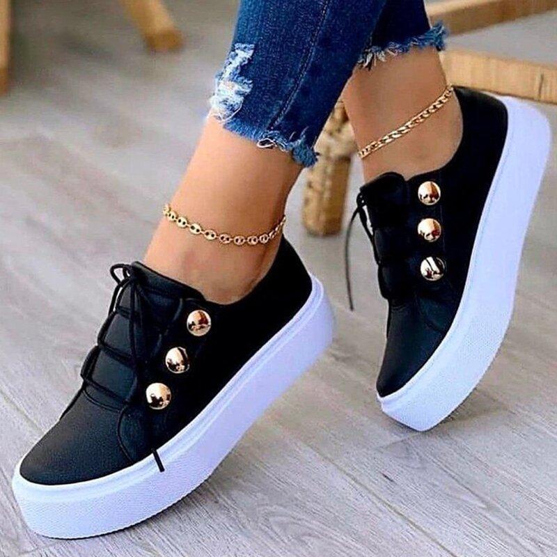 Naomi - Modische Schnürschuhe mit eleganten Knöpfen