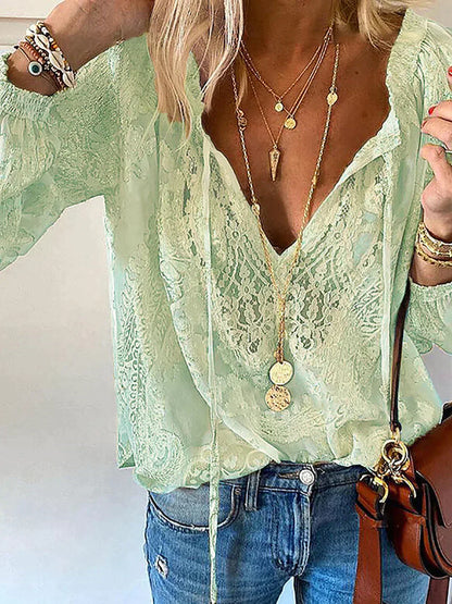 CLAIRE | Luxuriöse Bluse mit Spitzendetails