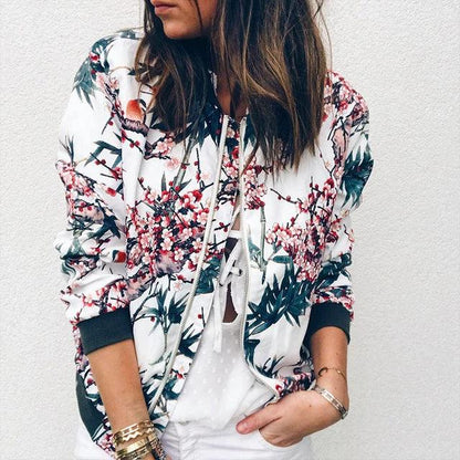 Gizelle - Retro-Bomberjacke mit Blumenmuster