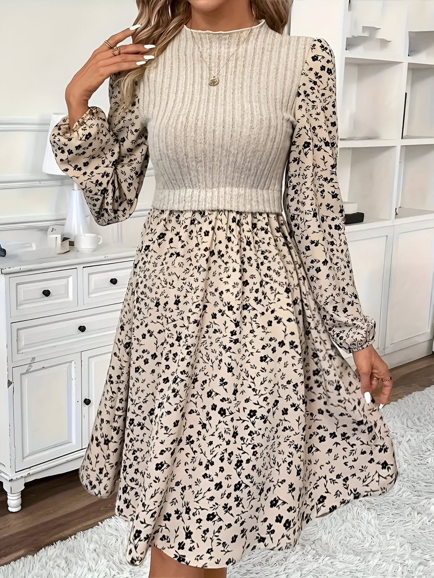 Caterina | Elegantes 2-in-1-Kleid mit floralem Muster