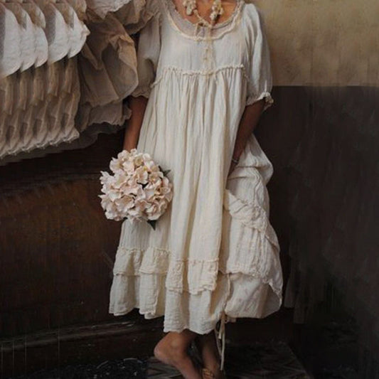 Stilvolles langes Kleid im Retro-Stil mit kurzen Ärmeln