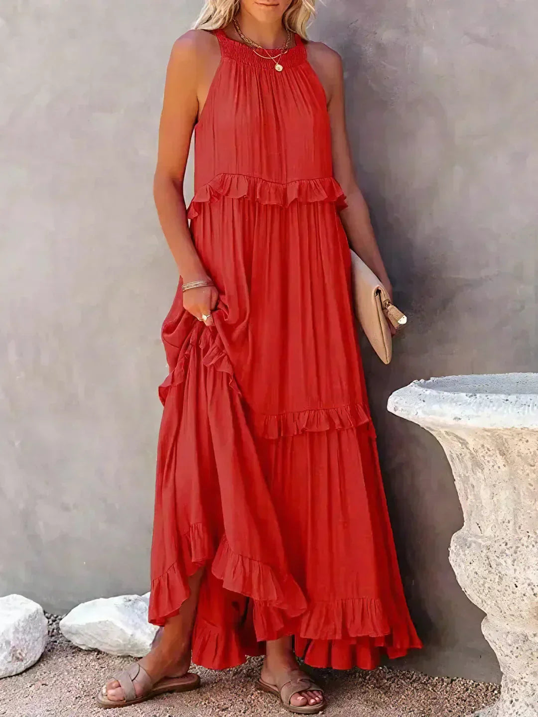 Neckholder-Maxikleid mit Rüschen