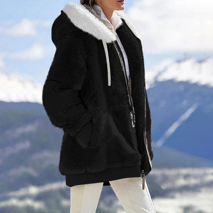 Weiche Jacke mit Kapuze