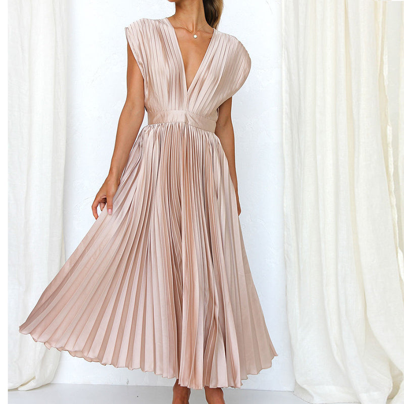 Ärmelloses Kleid mit V-Ausschnitt und verstellbarem Schnitt