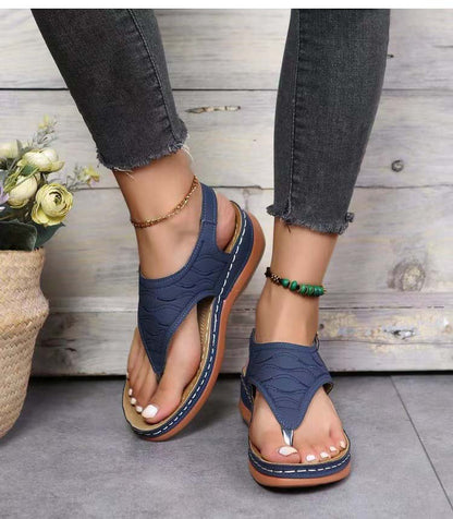 Irene® | Romanza Stilvolle Keilabsatzsandalen für den sommerlichen Strandlook