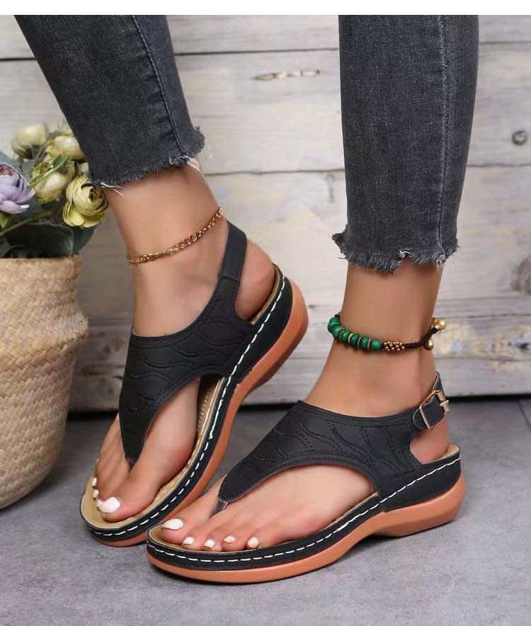 Irene® | Romanza Stilvolle Keilabsatzsandalen für den sommerlichen Strandlook