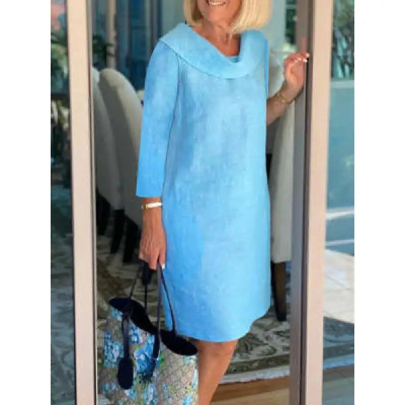Damenkleid mit V-Ausschnitt