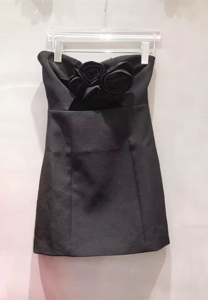 Sahar - Trägerloses Minikleid mit Cut-Outs