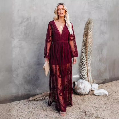 Cervo - Maxikleid aus Spitze mit herzförmigem Ausschnitt
